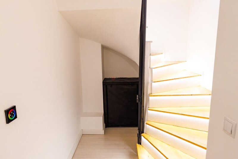 Obor 2 min. metrou, duplex 3 camere pe 2 niveluri 90 mp, gata de mutat,